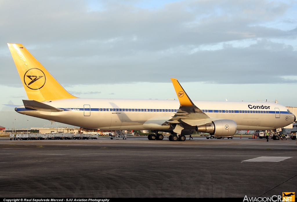 D-ABUM - Boeing 767-31B(ER) - Condor