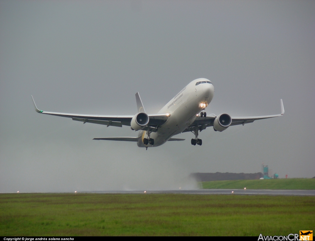 N348UP - 767-34AF( ER ) - UPS - United Parcel Service