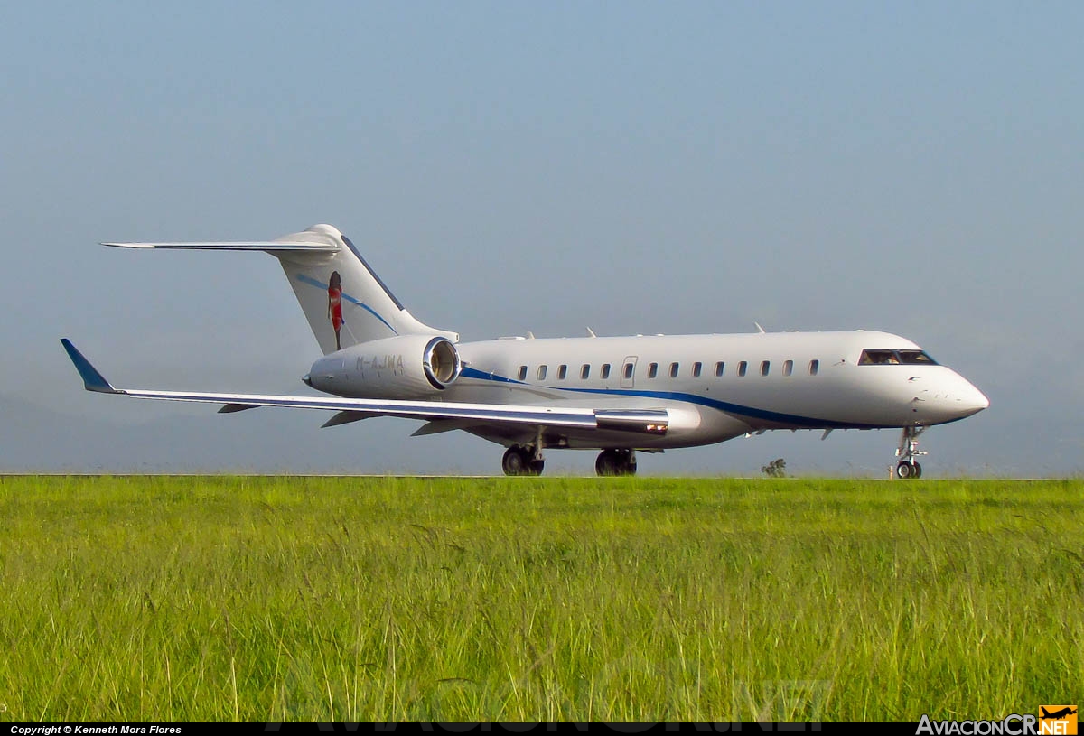 M-AJWA - Bombardier BD-700-1A11 Global 5000 - Privado