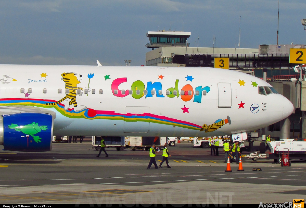 D-ABUE - Boeing 767-330/ER - Condor