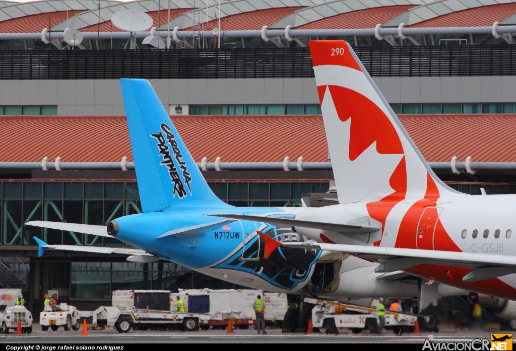 C-GSJB - Airbus A319-112 - Air Canada Rouge