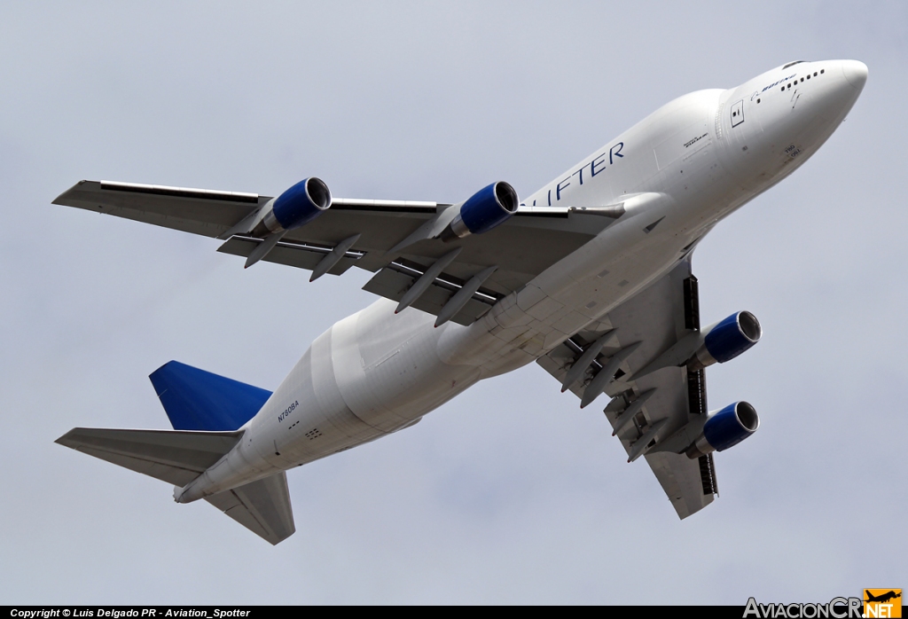 N780BA - Boeing 747-409(LCF) - Boeing Company