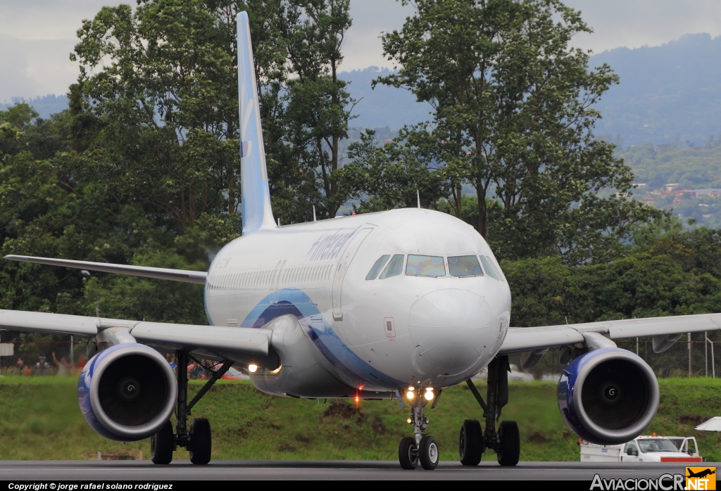 XA-TLC - Airbus A320-214 - Interjet