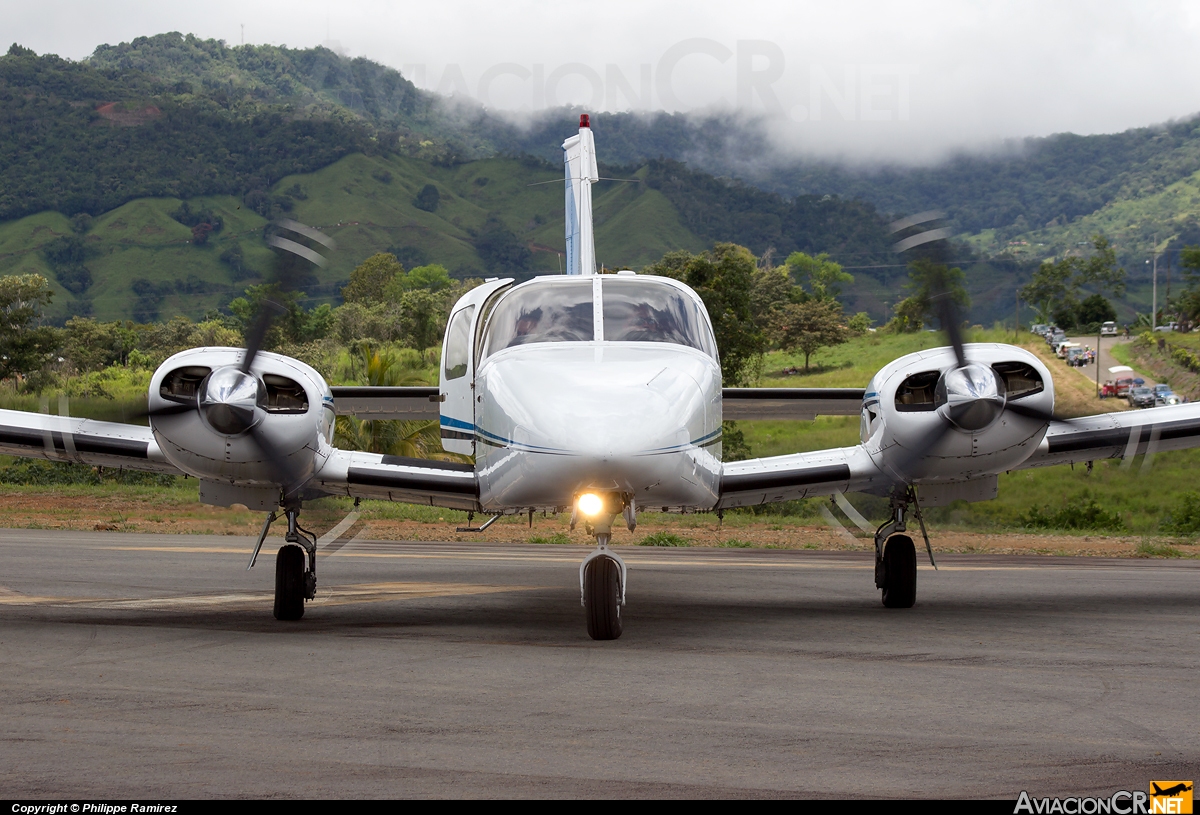 TI-API - Piper PA-34-200T Seneca II - ECDEA - Escuela Costarricense de Aviación