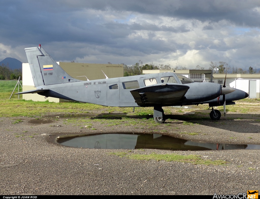 EJC-1107 - Piper PA-34 220T Seneca III - Ejercito de Colombia