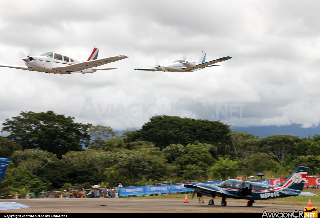 TI-API - Piper PA-34-200T Seneca II - ECDEA - Escuela Costarricense de Aviación