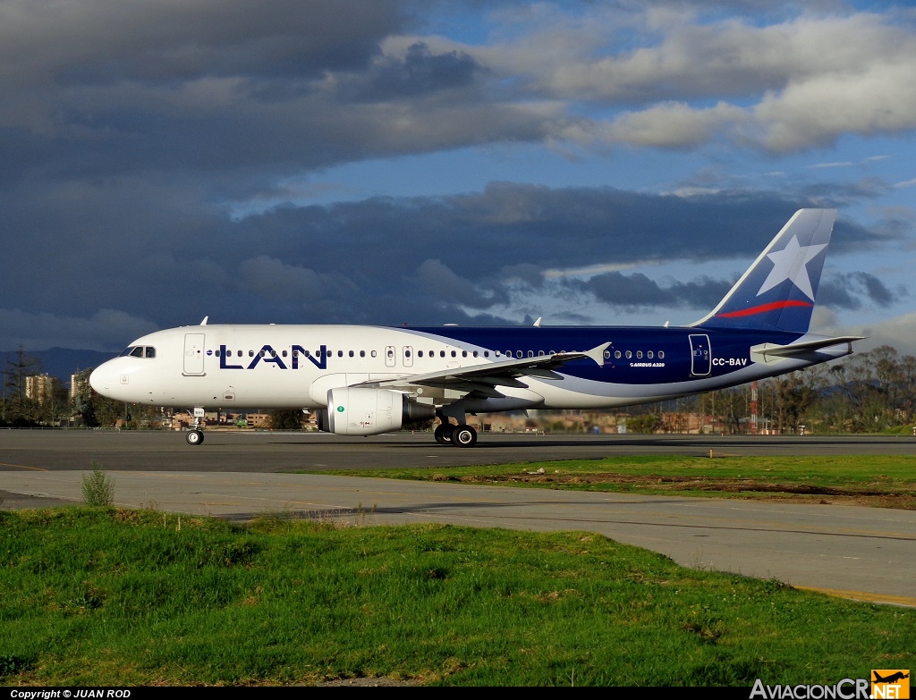 CC-BAV - Airbus A320-214 - LAN Airlines