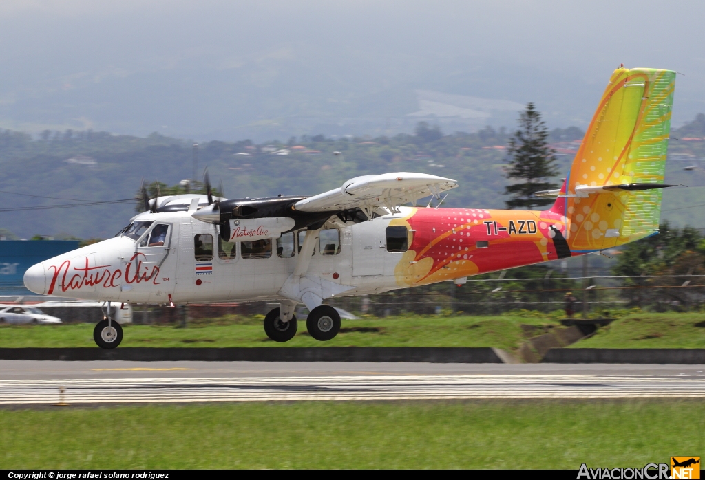 TI-AZD - De Havilland Canada DHC-6-300 Twin Otter - Nature Air