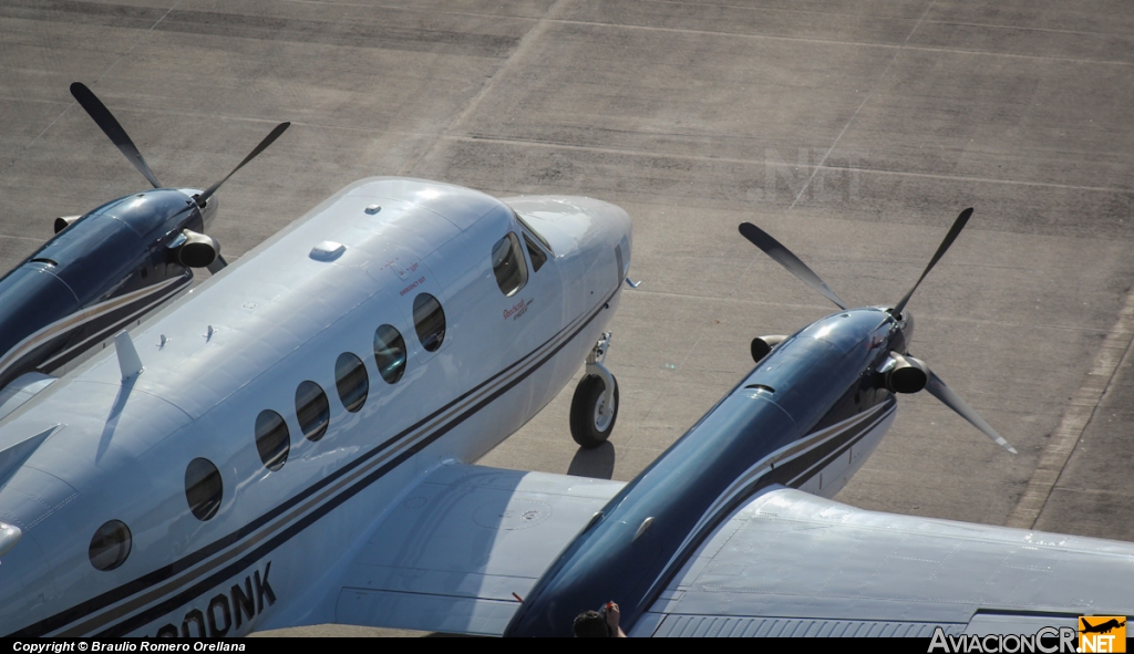 N200NK - Beechcraft Super King Air B200 - Privado