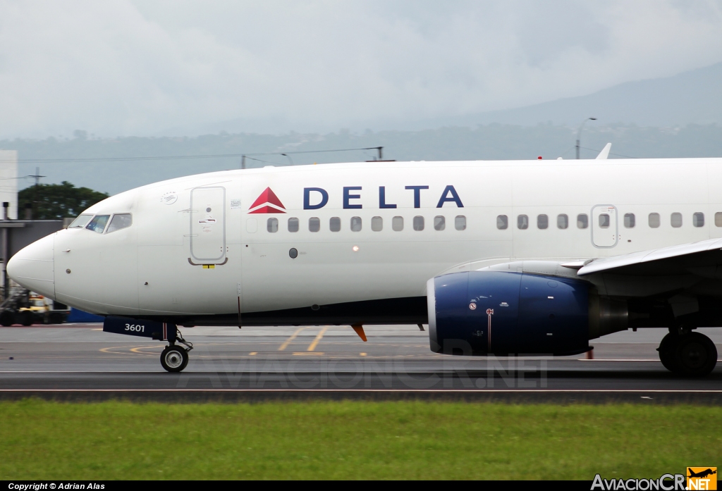 N301DQ - Boeing 737-732 - Delta Airlines