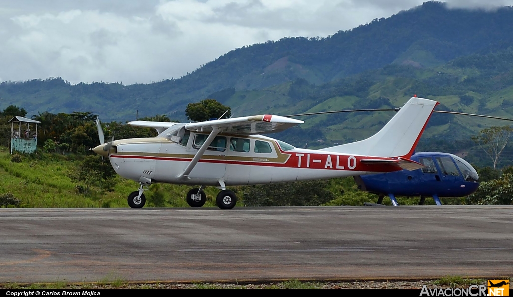TI-ALO - Cessna 206H Stationair - Privado