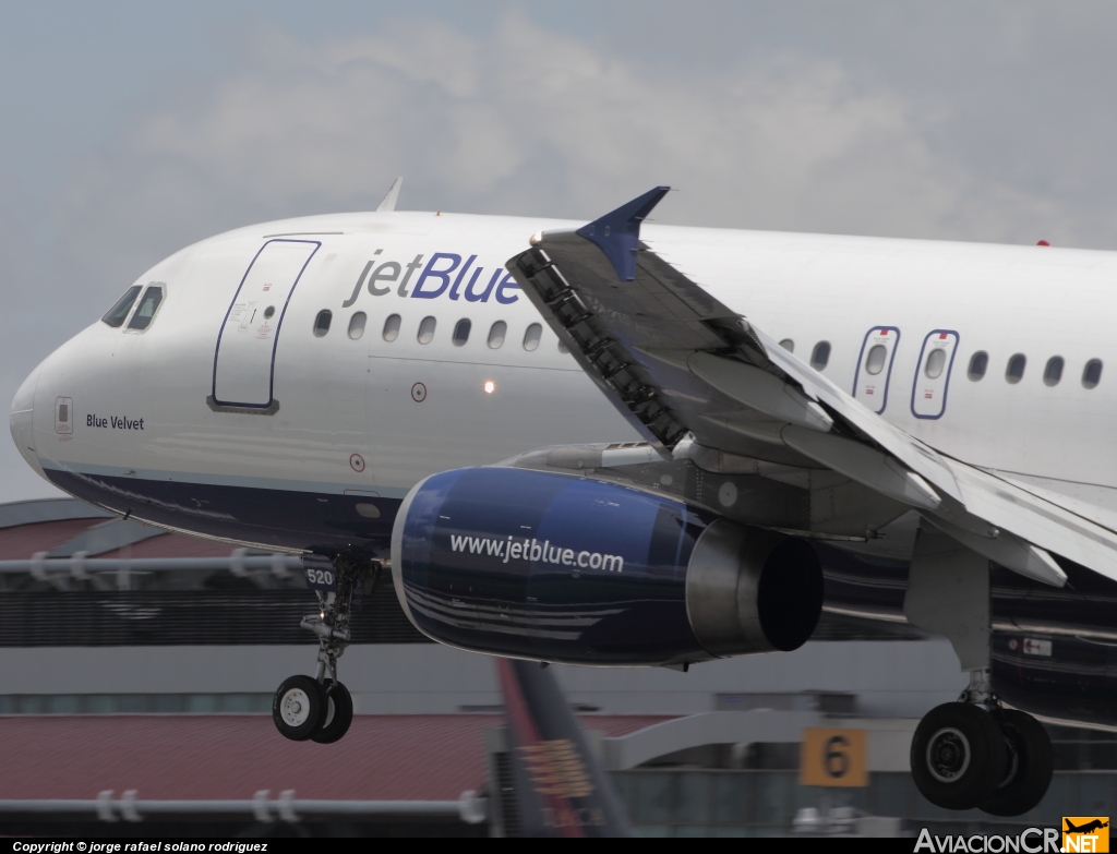 N520JB - Airbus A320-232 - Jet Blue