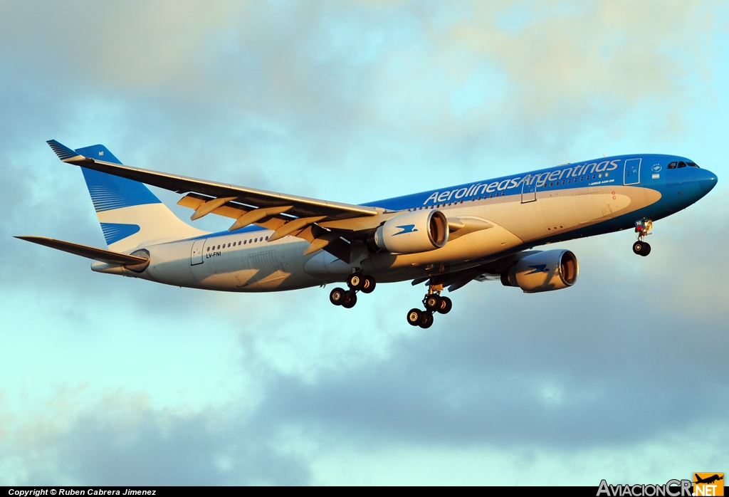 LV-FNI - Airbus A330-223 - Aerolineas Argentinas