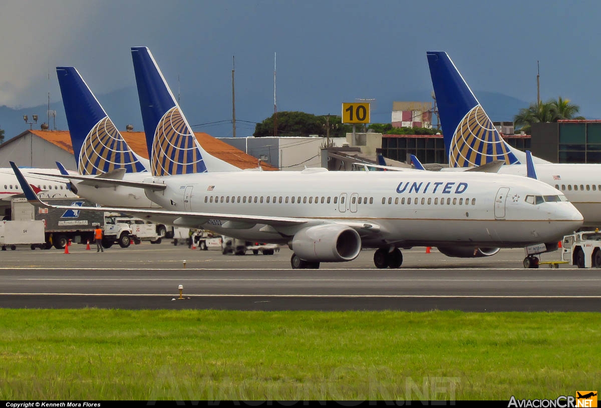 N76522 - Boeing 737-824 - United Airlines