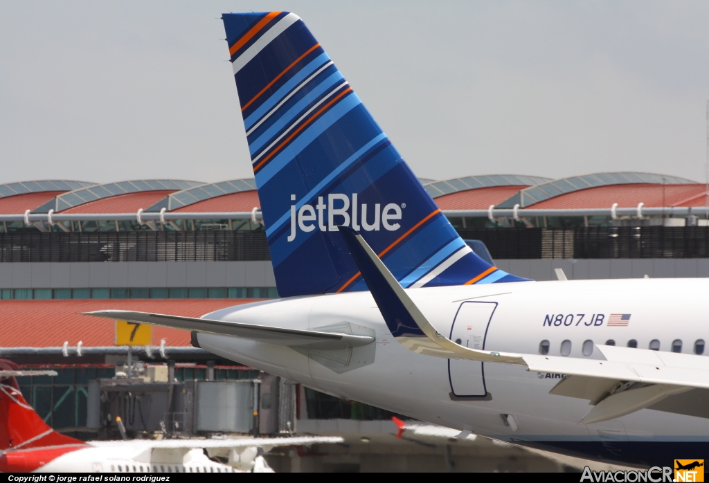 N807JB - Airbus A320-232 - Jet Blue