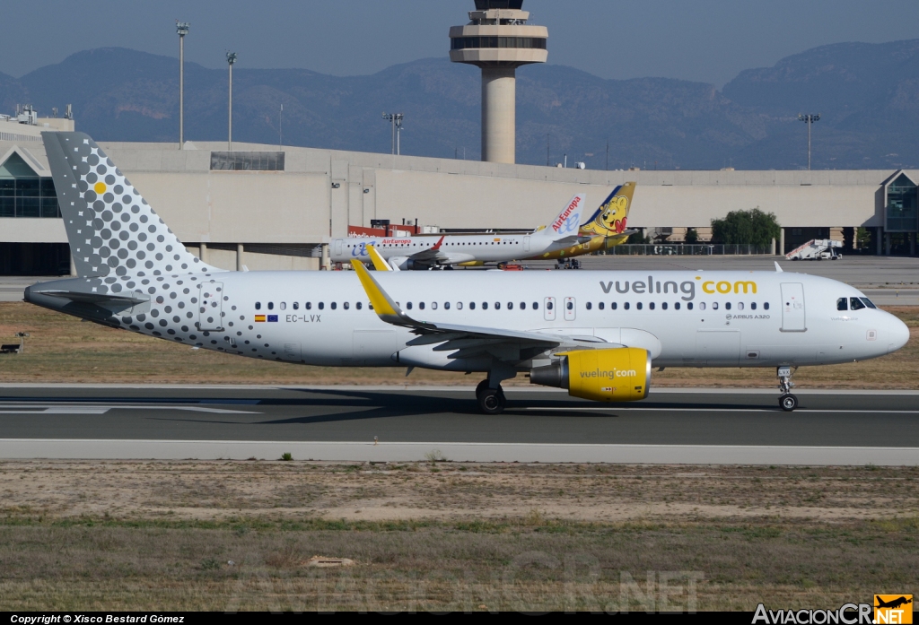 EC-LVX - Airbus A320-214 - Vueling