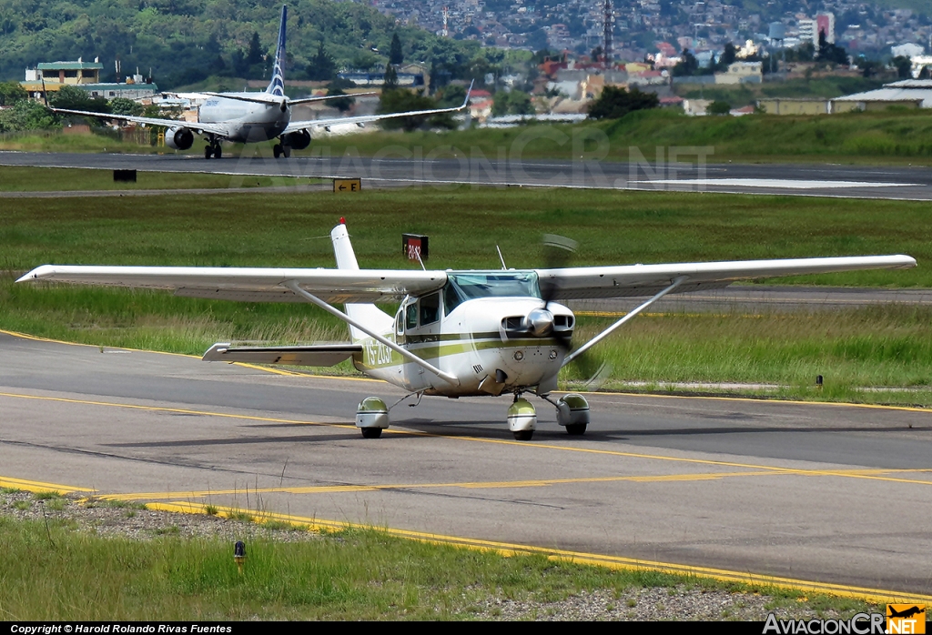 YS-203P - Cessna TU206G Turbo Stationair 6 - Privado
