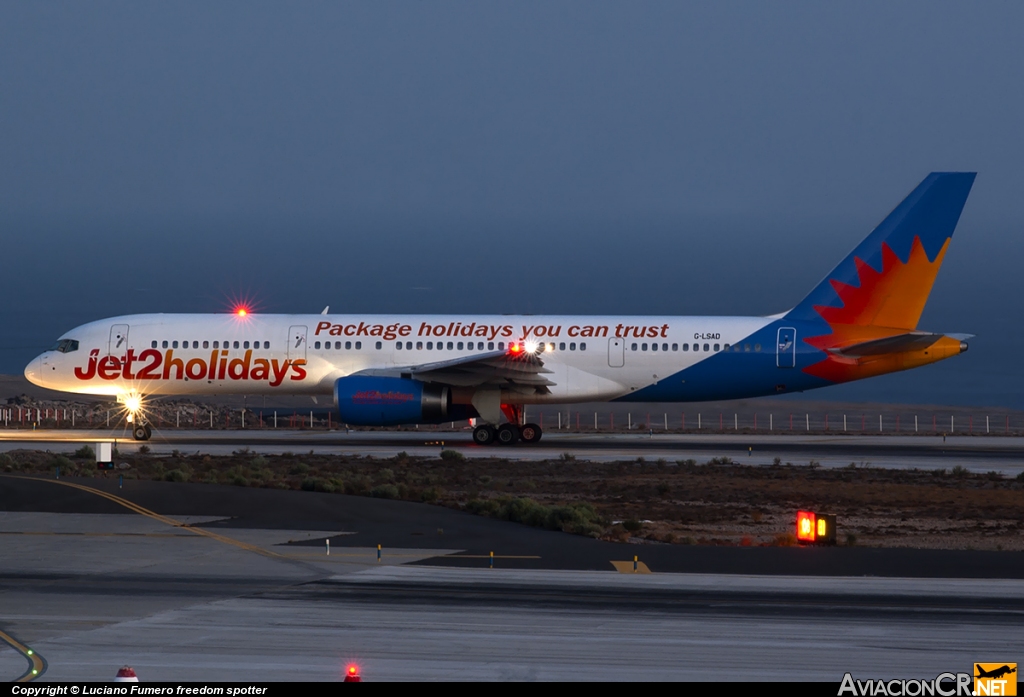 G-LSAD - Boeing 757-236 - Jet2.com