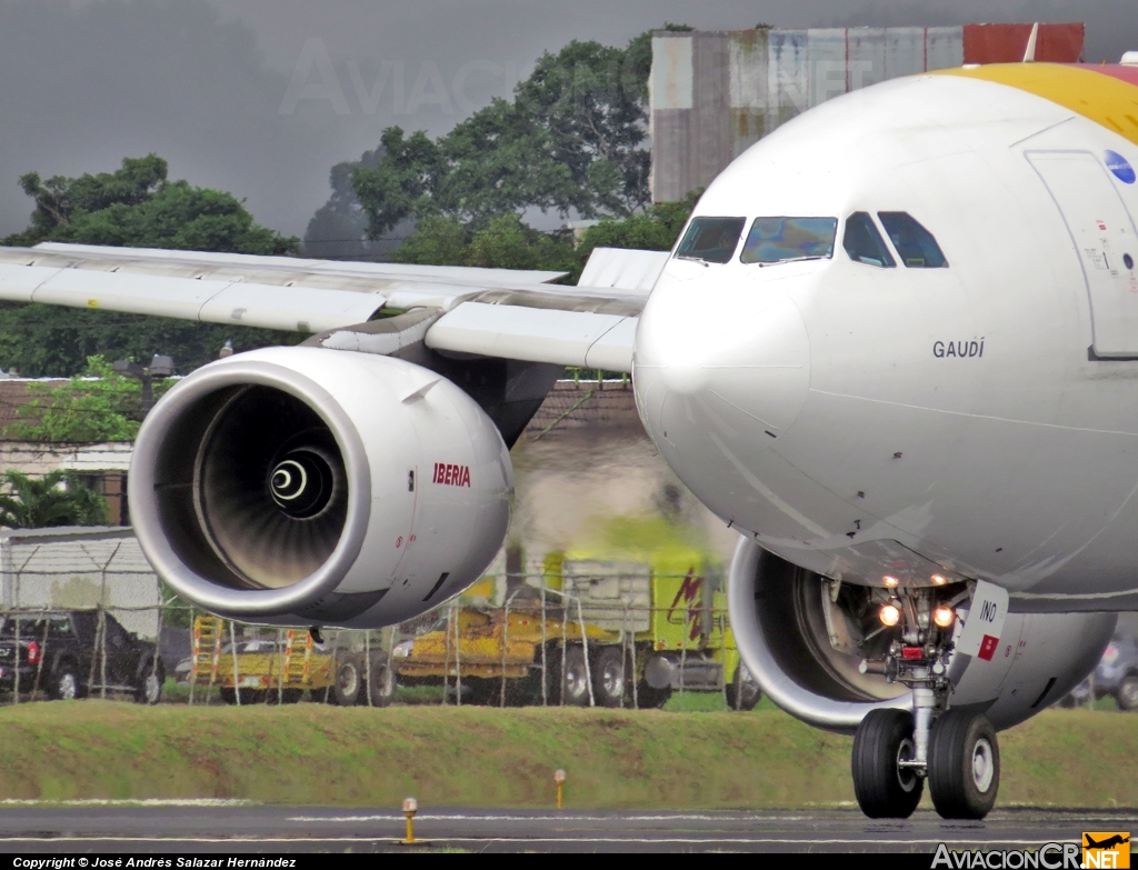 EC-INO - Airbus A340-642 - Iberia