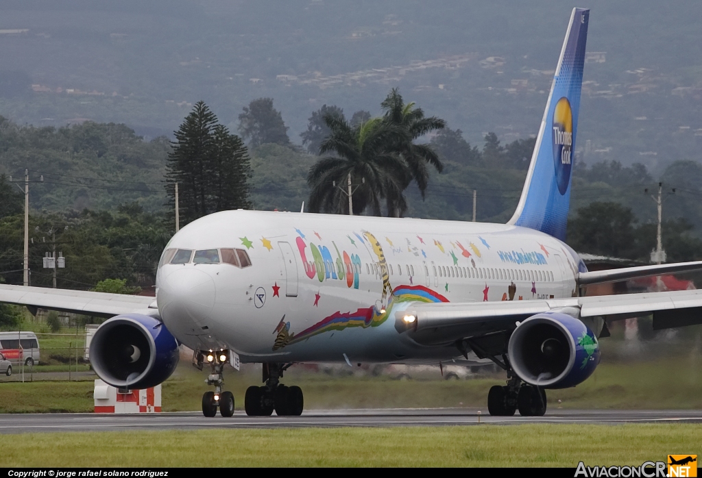 D-ABUE - Boeing 767-330/ER - Condor
