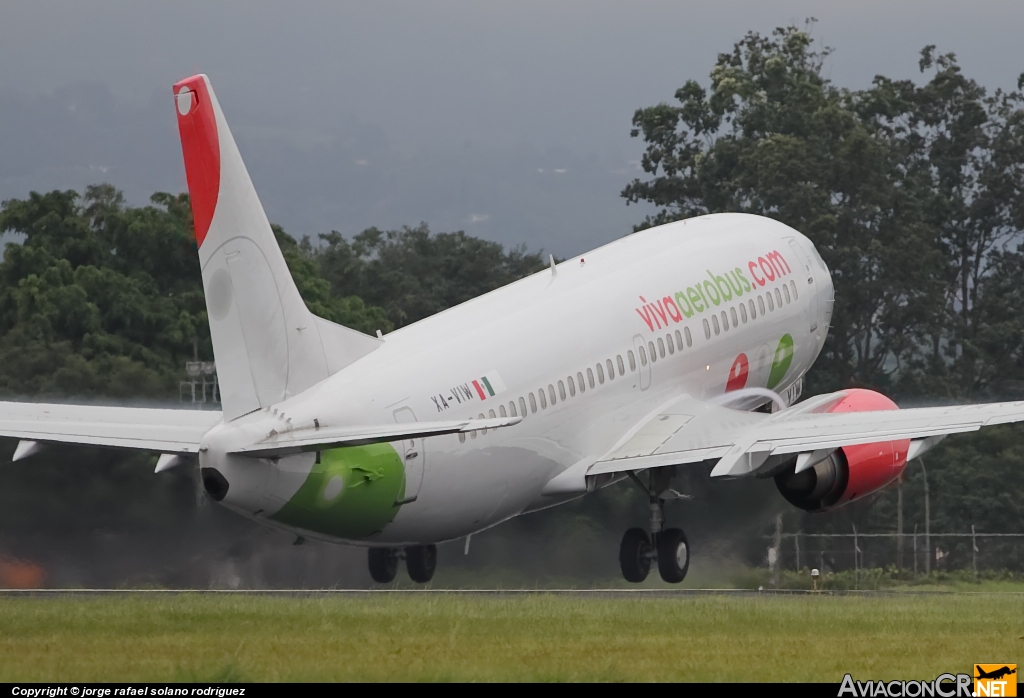 XA-VIW - Boeing 737-36Q - Viva Aerobus