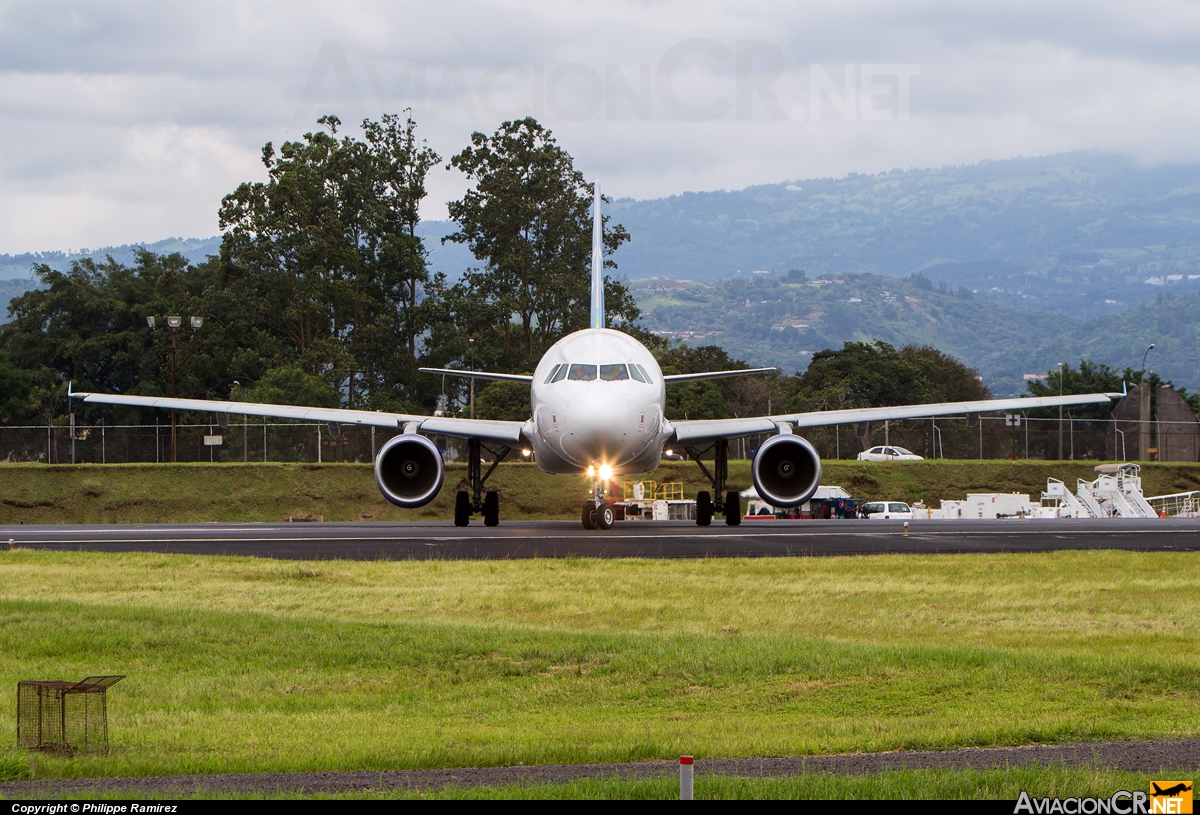 XA-YES - Airbus A320-214 - Interjet