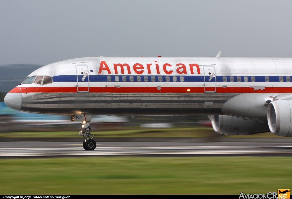 N678AN - Boeing 757-223 - American Airlines