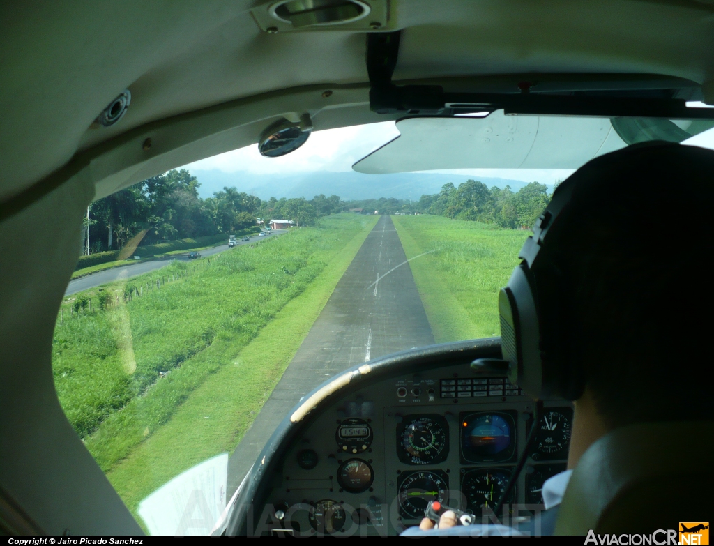 TI-BAJ - Cessna 208B Grand Caravan - Aerobell