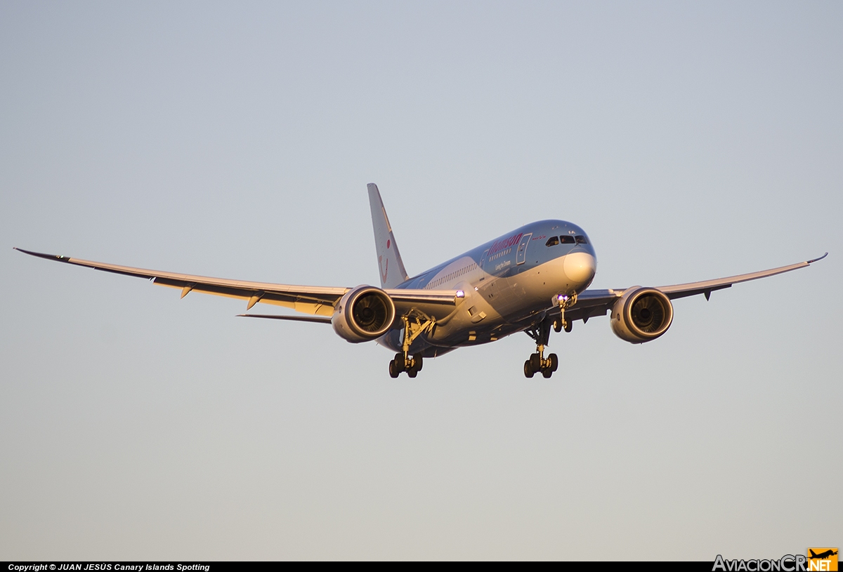 G-TUIA - Boeing 787-8 Dreamliner. - Thomson Airways