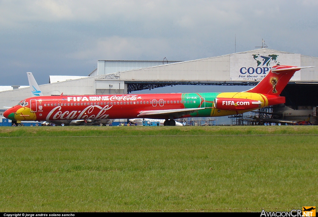 OY-RUE - McDonnell Douglas MD-83 (DC-9-83) - Danish Air Transport