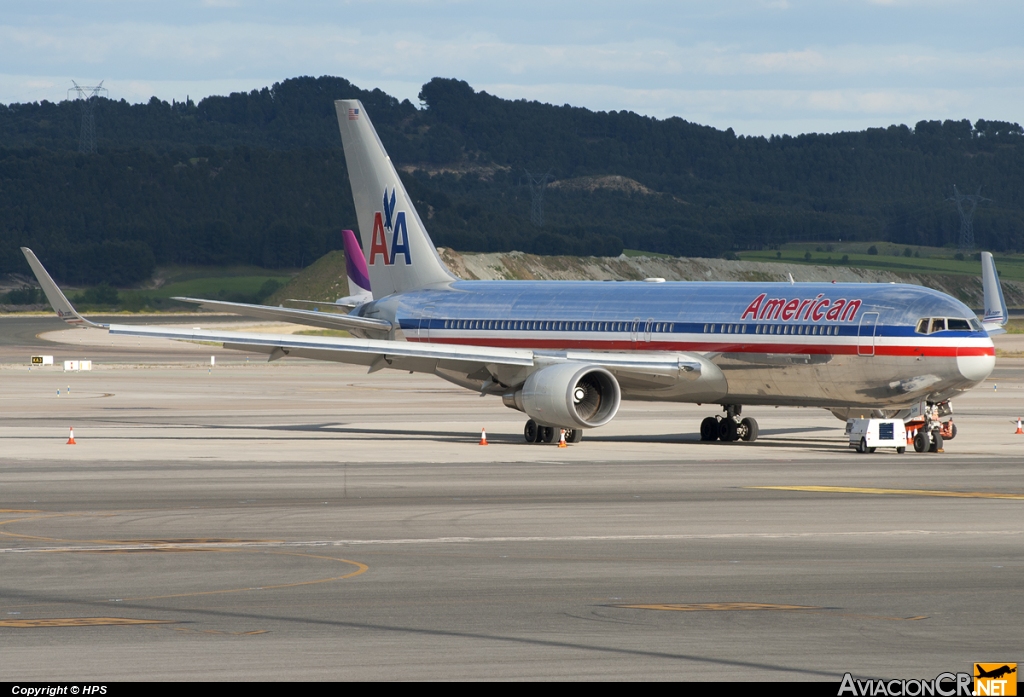 N351AA - Boeing 767-323/ER - American Airlines