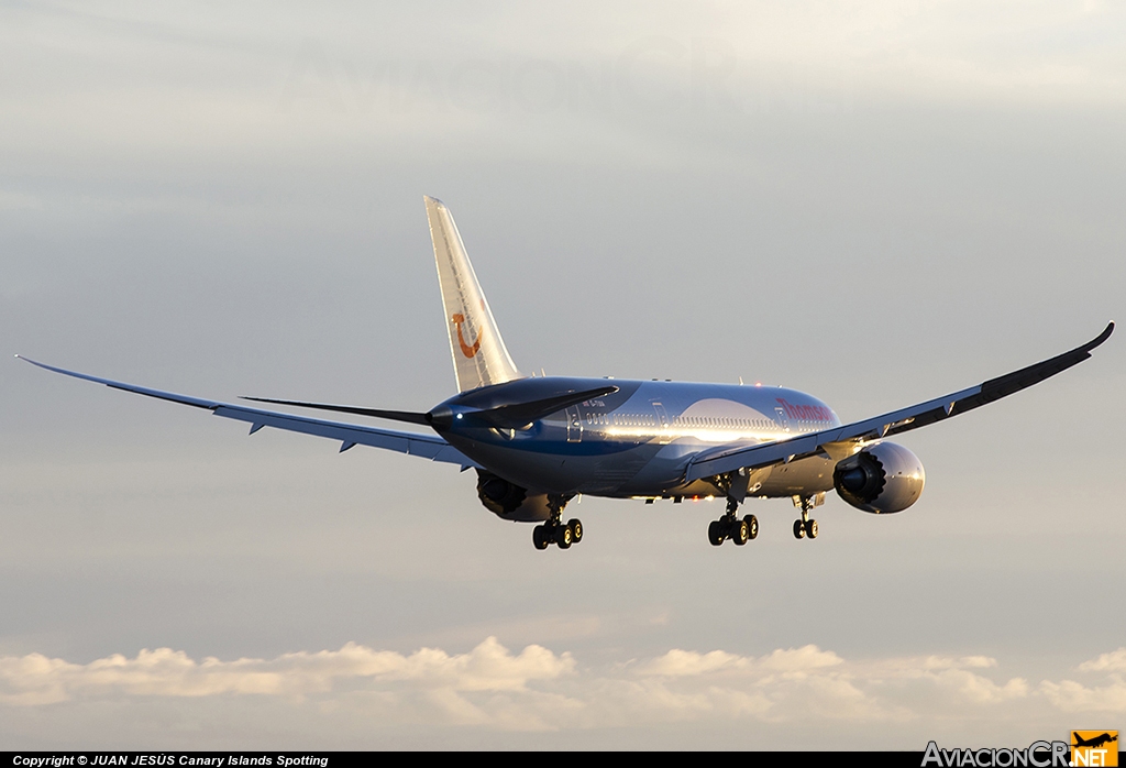 G-TUIA - Boeing 787-8 Dreamliner. - Thomson Airways
