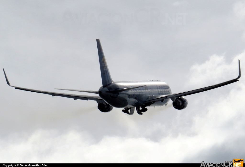 D-ABUZ - Boeing 767-330(ER) - Condor