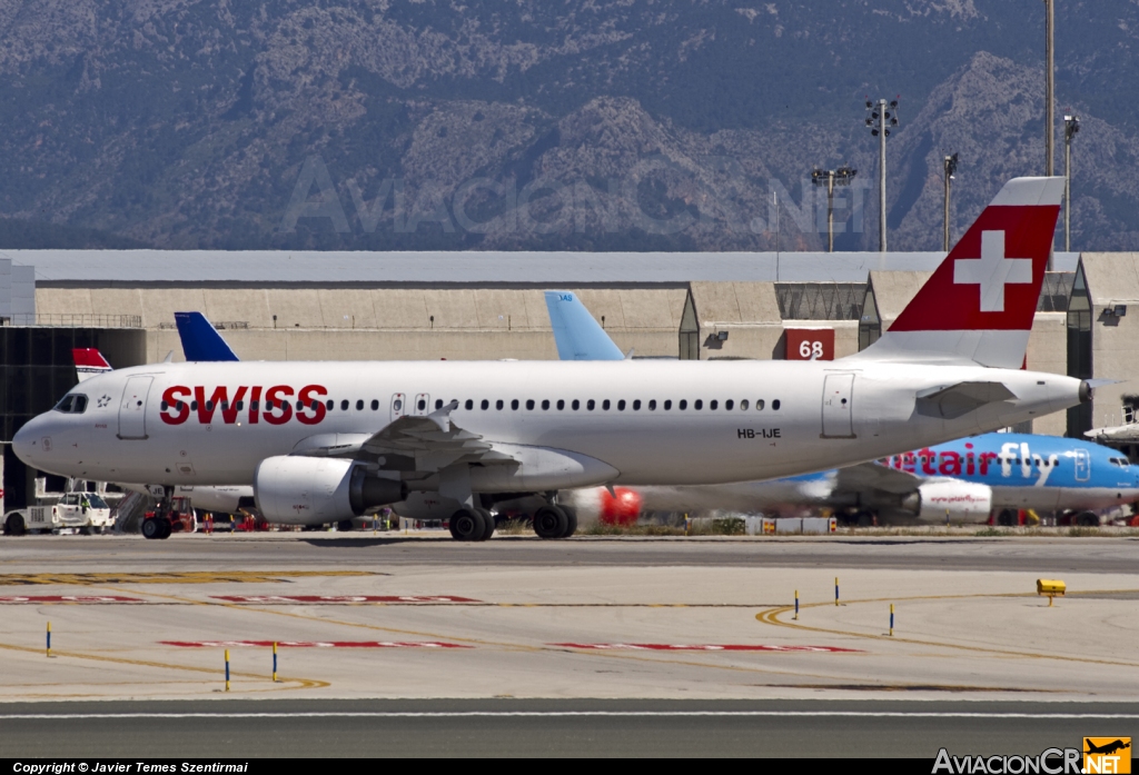 HB-IJE - Airbus A320-214 - SWISS