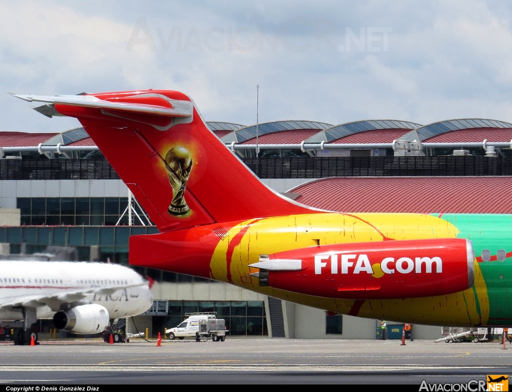 OY-RUE - McDonnell Douglas MD-83 (DC-9-83) - Danish Air Transport