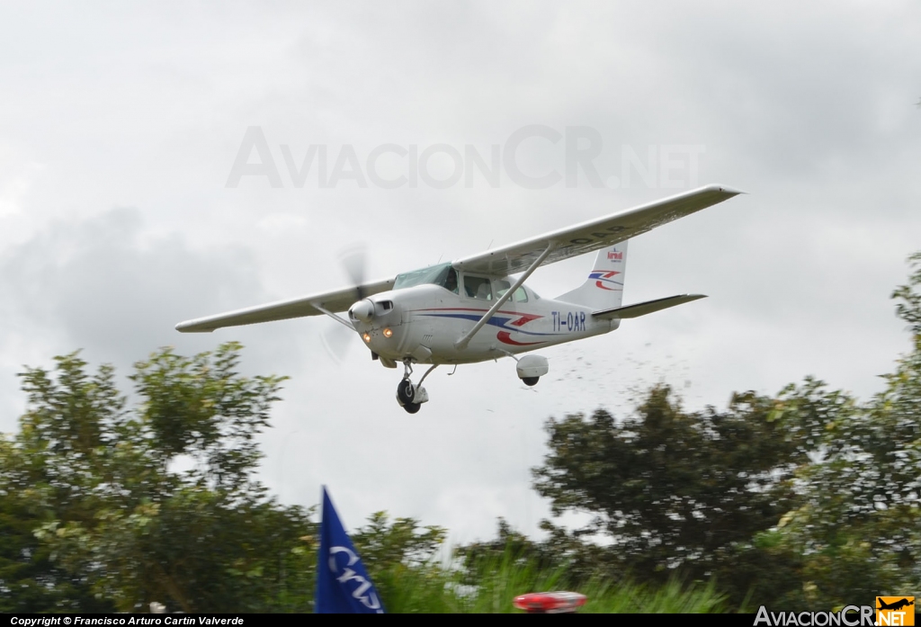 TI-OAR - Cessna U206 Turbo Stationair II - Aerobell