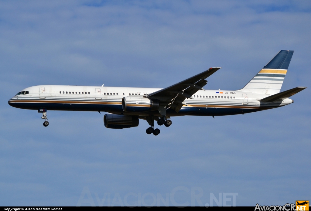 EC-HDS - Boeing 757-256 - Privilege Style