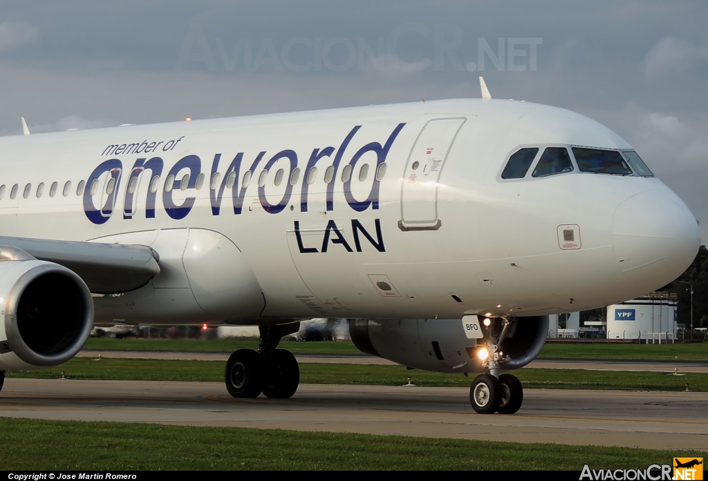 LV-BFO - Airbus A320-233 - LAN Argentina