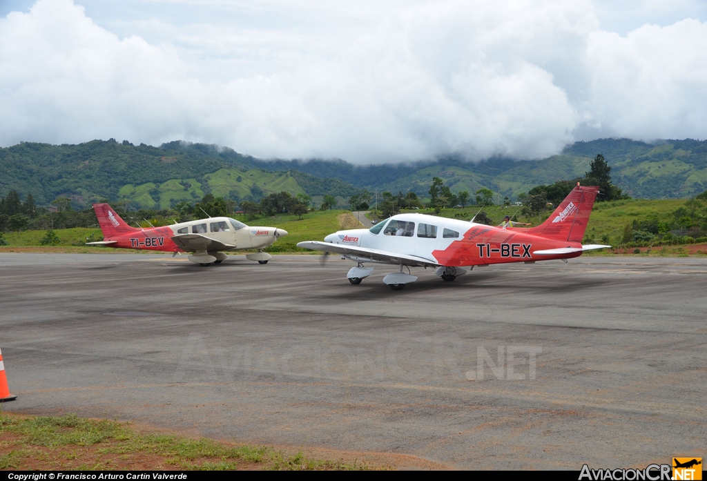 TI-BEX - Piper PA28-180 - Aerotica Escuela de Aviación