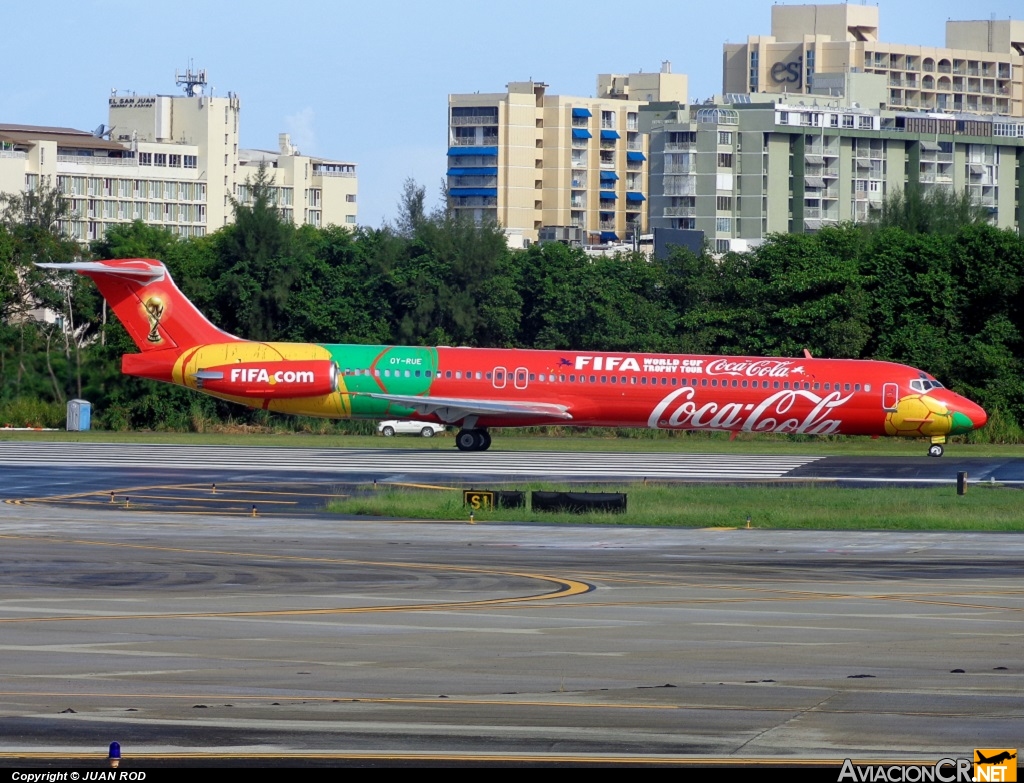 OY-RUE - McDonnell Douglas MD-83 (DC-9-83) - Danish Air Transport