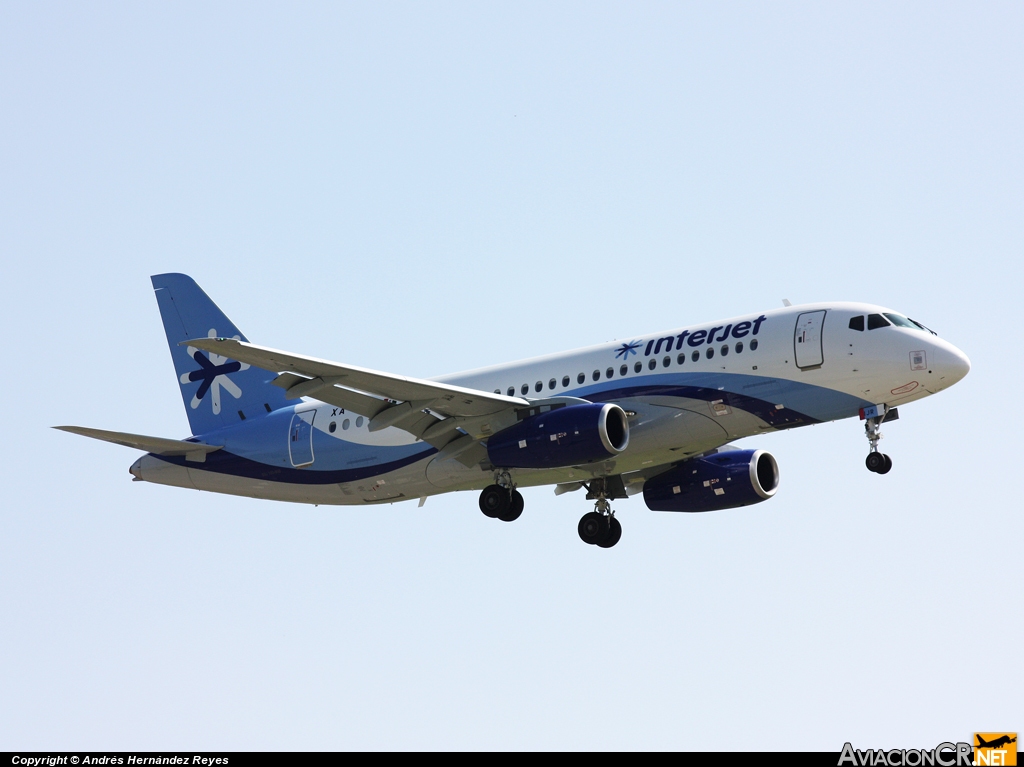 XA-IJR - Sukhoi Super Jet 100-95 - Interjet