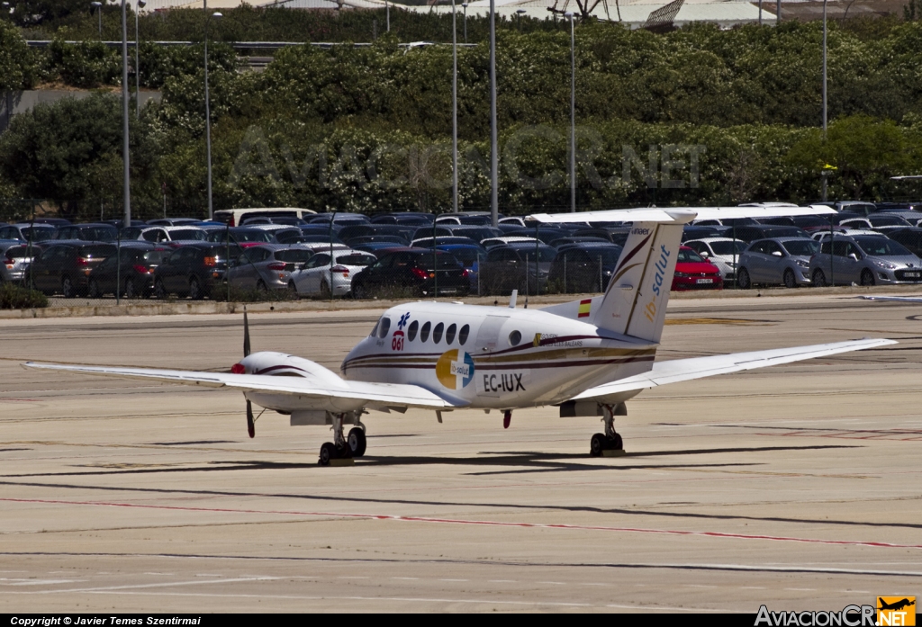 EC-IUX - Beechcraft 200 Super King Air - IB Salut