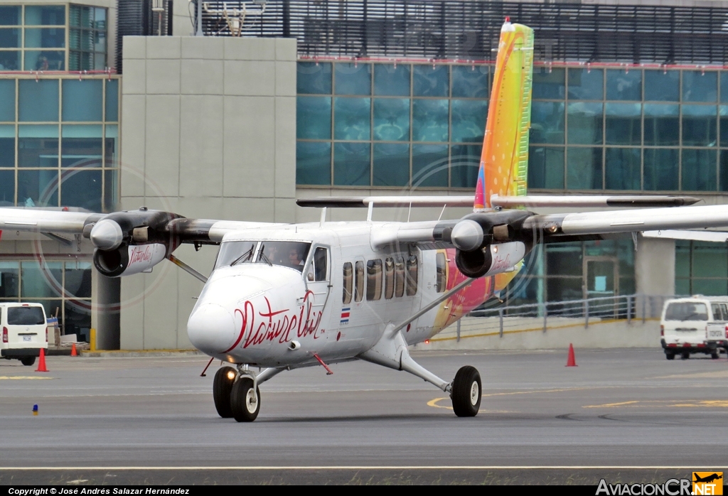 TI-AZD - De Havilland Canada DHC-6-300 Twin Otter - Nature Air