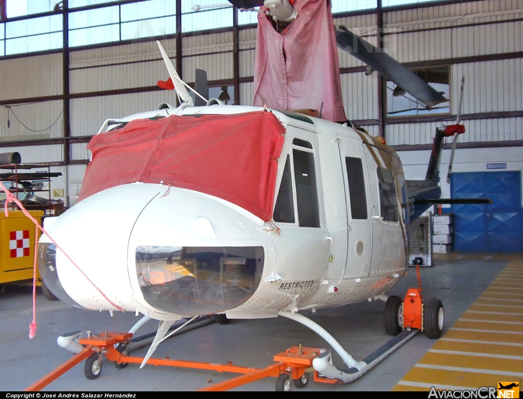 TI-BDS - Bell UH-1H-BF Iroquois - Privado