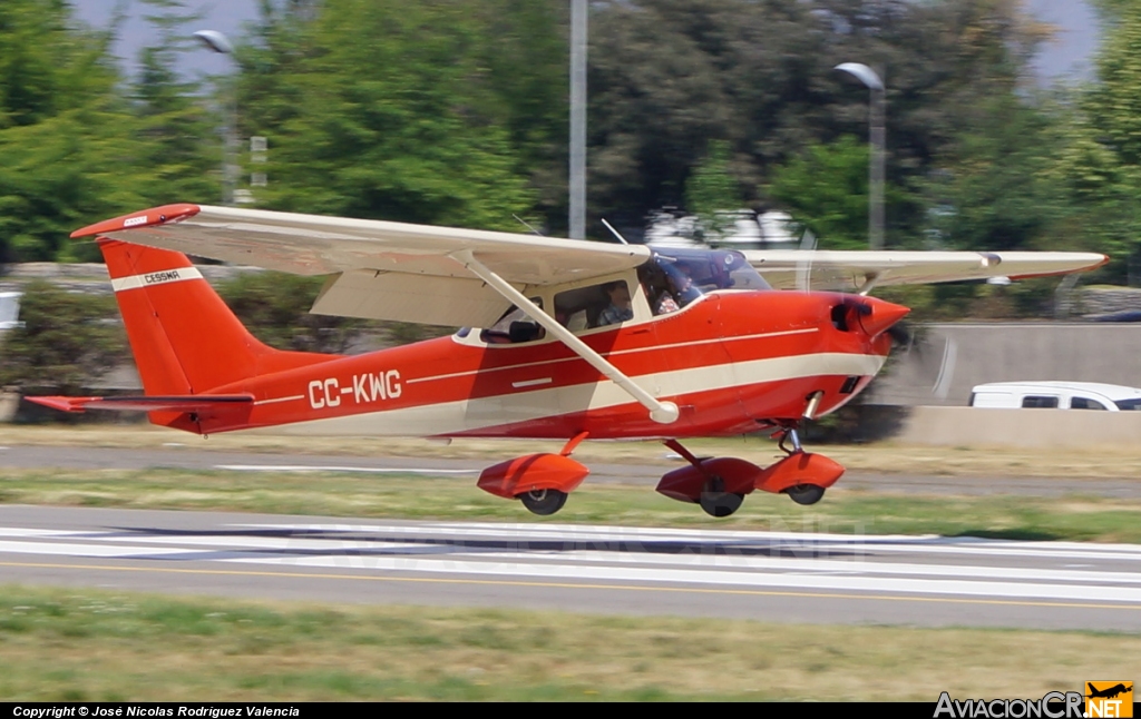 CC-KWG - Cessna 172K Skyhawk - Club de Planeadores de Vitacura