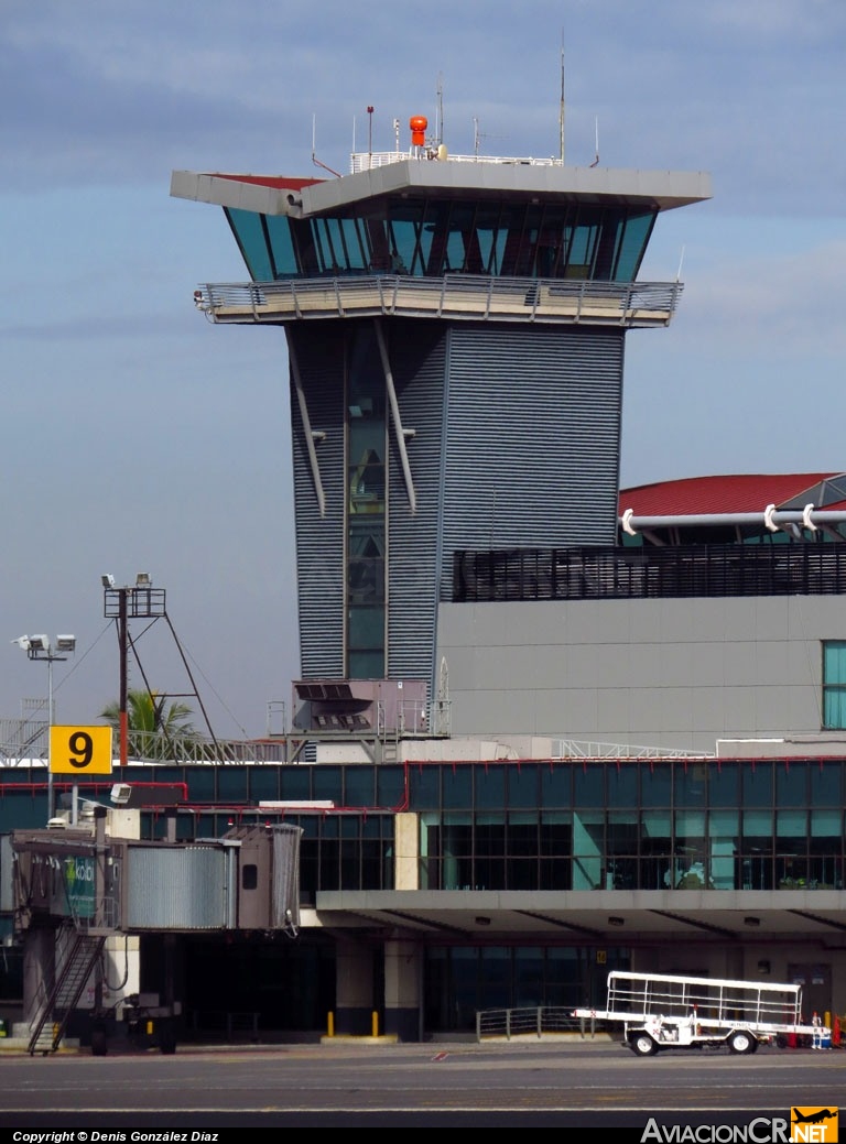  - Torre de Control - Aeropuerto