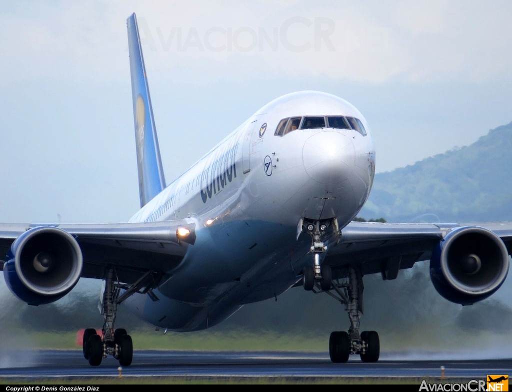 D-ABUD - Boeing 767-330/ER - Condor