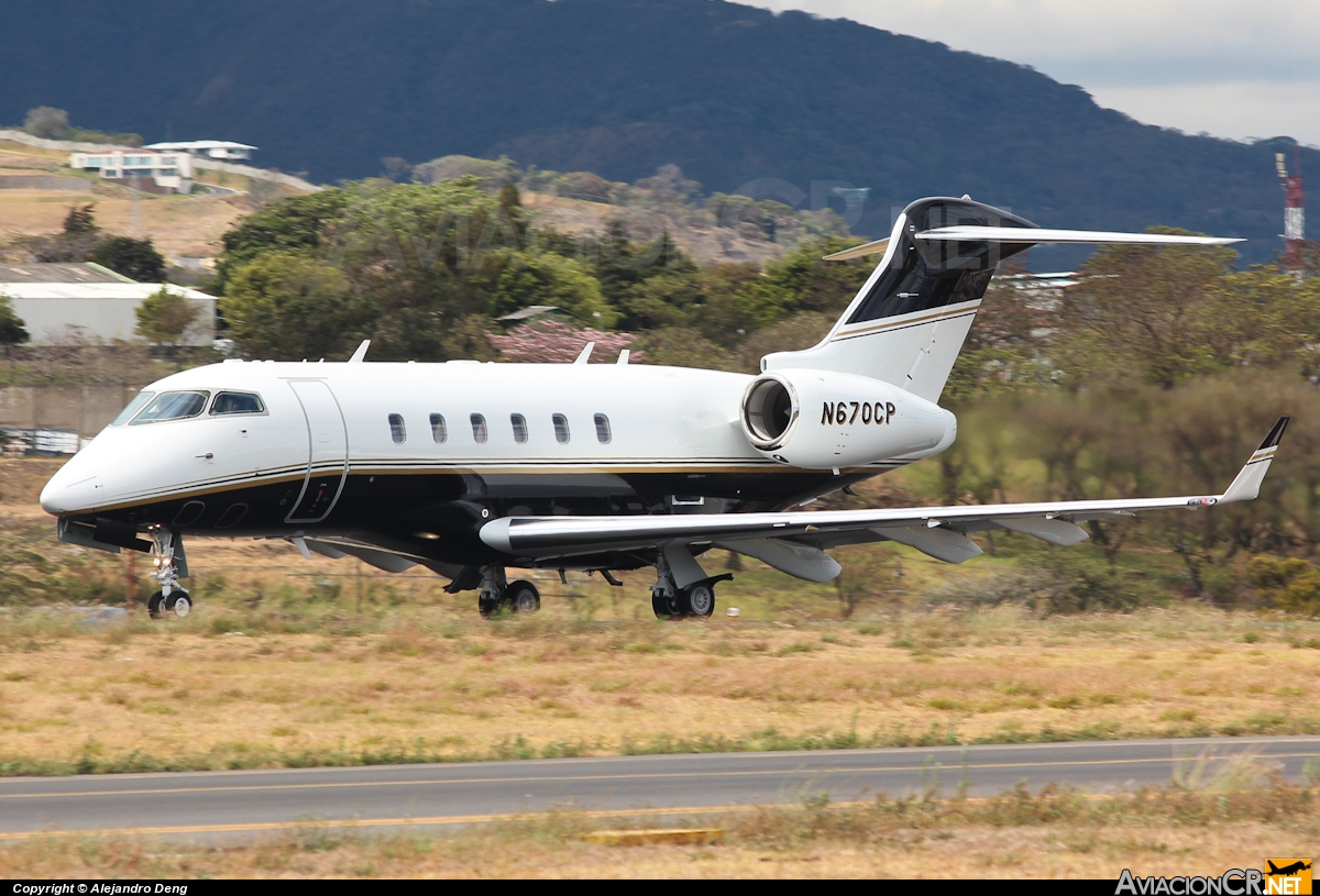 N670CP - Bombardier BD-100-1A10 Challenger 300 - Privado