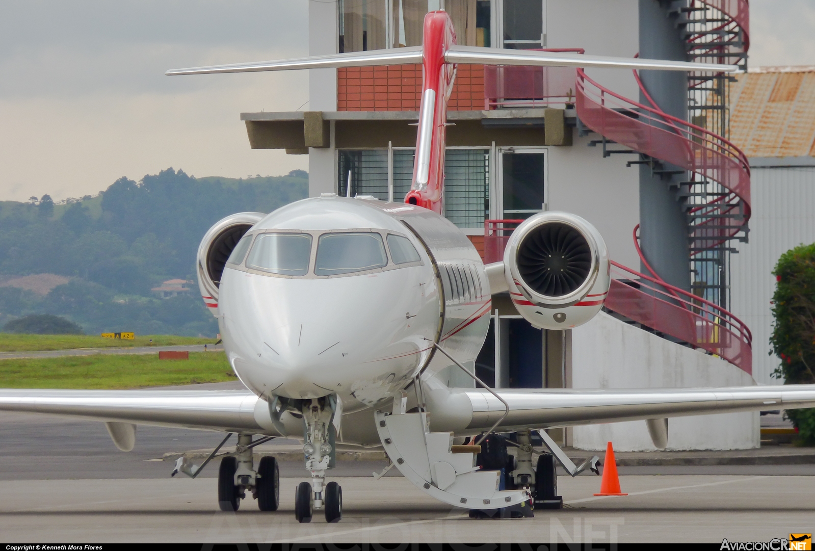 N480BA - Bombardier BD-100-1A10 Challenger 300 - Privado (Credomatic Air Services)