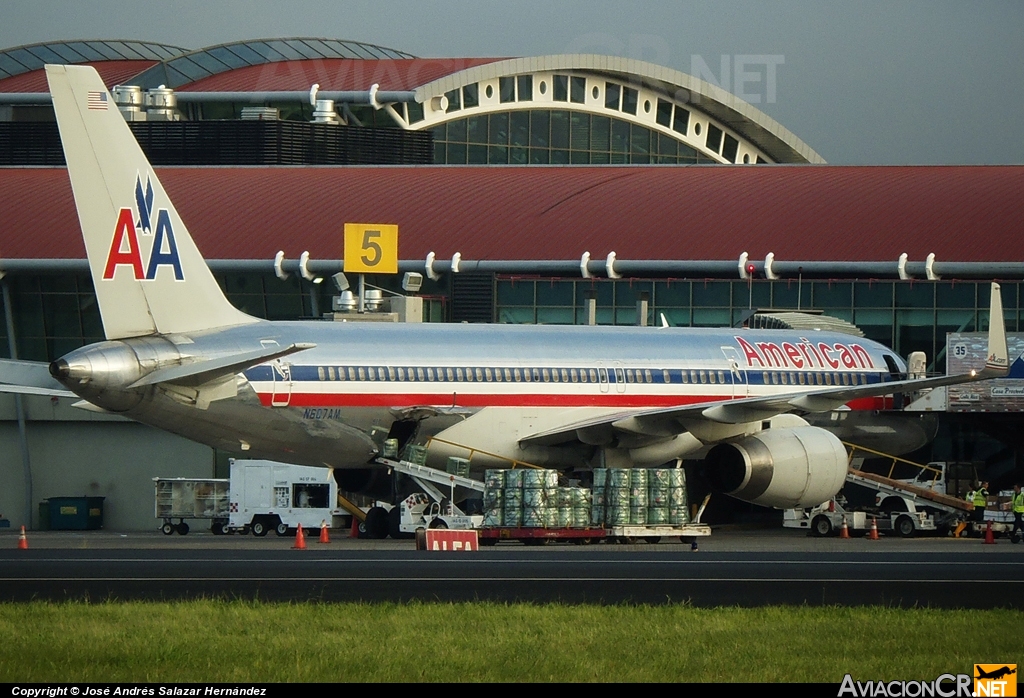 N607AM - Boeing 757-223 - American Airlines